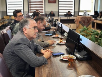 نشست خبری مدیرکل کتابخانه های عمومی استان زنجان با اصحاب رسانه