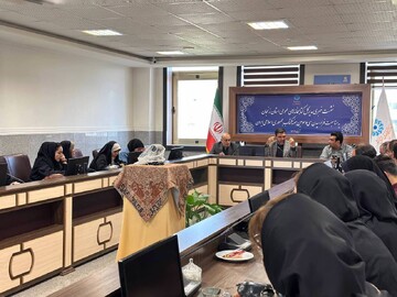 نشست خبری مدیرکل کتابخانه های عمومی استان زنجان با اصحاب رسانه