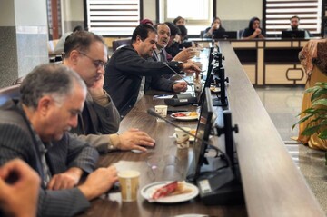 نشست خبری مدیرکل کتابخانه های عمومی استان زنجان با اصحاب رسانه