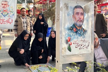 ادای احترام دبیرکل نهاد به مقام شامخ شهدا