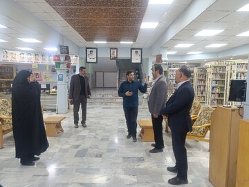 بازدید مدیرکل کانون پرورش فکری کودکان و نوجوانان از کتابخانه ی آیت الله خامنه ای قم