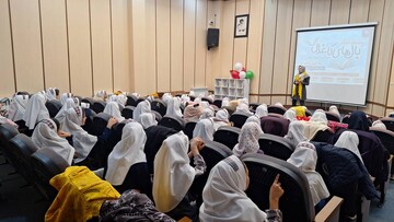 برگزاری ویژه برنامه بال های کاغذی