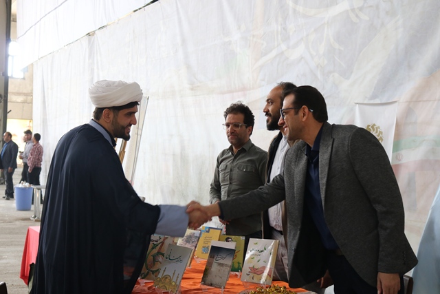 بیش از ۵۰۰ برنامه فرهنگی در کتابخانه‌های عمومی سمنان به مناسبت هفته کتاب برگزار می‌شود