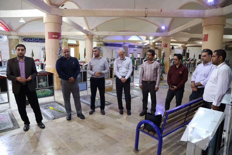 تجدید پیمان کتابداران کتابخانههای عمومی استان بوشهر با آرمانهای امام راحل و شهداء