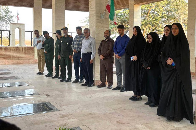 تجدید پیمان کتابداران کتابخانه‌های عمومی استان بوشهر با آرمان‌های امام راحل و شهداء