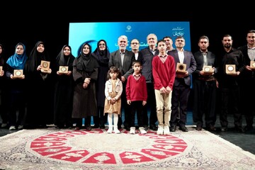 نخستین دوره جایزه «هم‌خوان» برگزیدگانش را شناخت