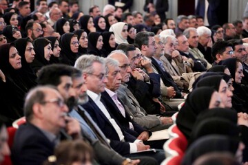 آیین گرامیداشت روز «کتاب، کتابخوانی و کتابدار» و معرفی برگزیدگان «هم‌خوان؛ نشان کتابخانه عمومی ایران»