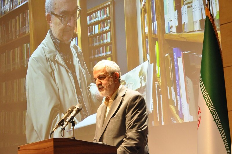 تجلیل از «سیدحسین میرمجلسی»، واقف ۳۰ هزار جلد کتاب به کتابخانه مرکزی رشت