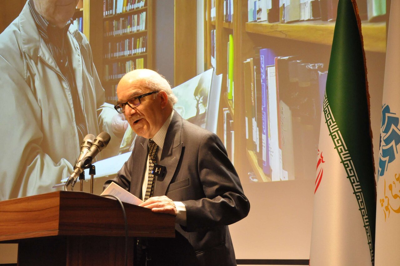 تجلیل از «سیدحسین میرمجلسی»، واقف ۳۰ هزار جلد کتاب به کتابخانه مرکزی رشت