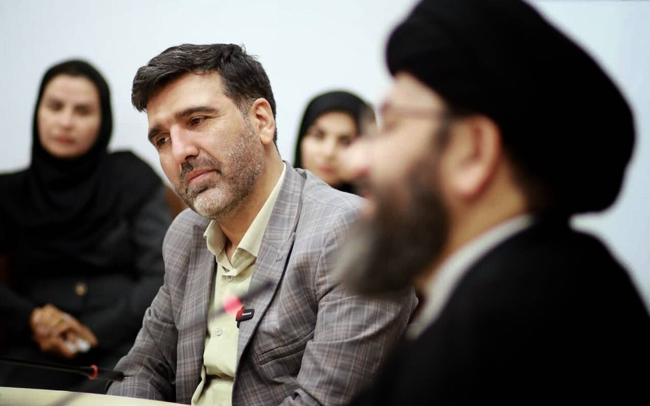 کتابخانه‌ها، مأمن دانایی‌ هستند و زنجانی‌ها باید به نسل کتابخوان‌تری تبدیل شوند