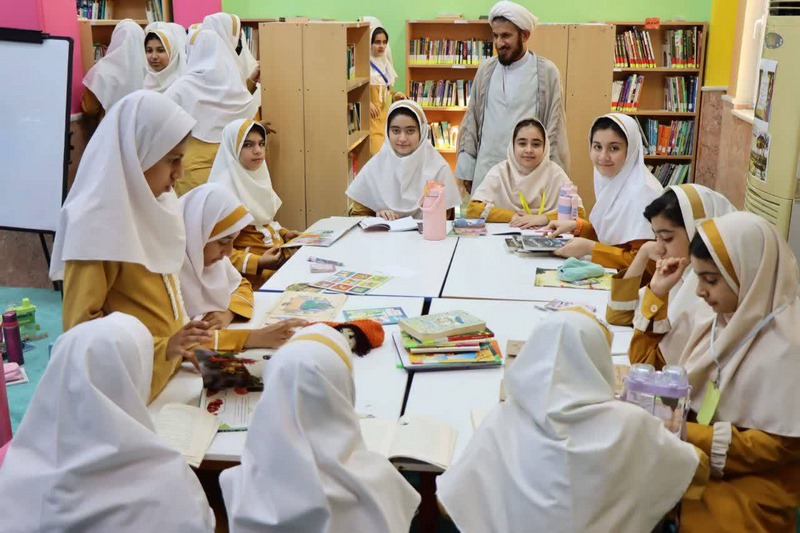 امام جمعه عالیشهر بر تقویت فرهنگ مطالعه در میان دانش‌آموزان تأکید کرد