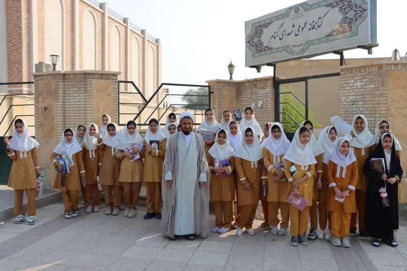 امام جمعه عالیشهر بر تقویت فرهنگ مطالعه در میان دانش‌آموزان تأکید کرد