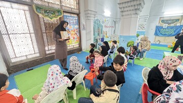 حضور مدیرکل کتابخانه‌های عمومی یزد در ویژه‌برنامه پرسش و پاسخ مدیران، پیش از خطبه‌های نمازجمعه استان