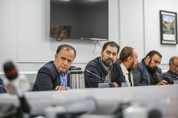 نشست مطبوعاتی قم