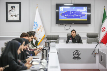 نشست مطبوعاتی قم