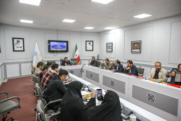 نشست مطبوعاتی قم