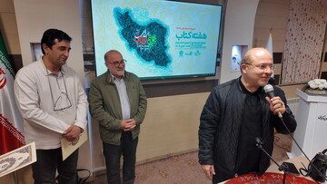 نشست تخصصی «بررسی ادبیات کودکان و فبک» در اراک