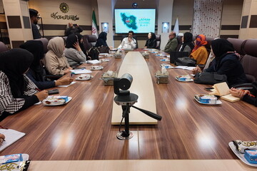 کتاب، ابزاری برای شکل‌گیری هویت و مهارت اجتماعی است