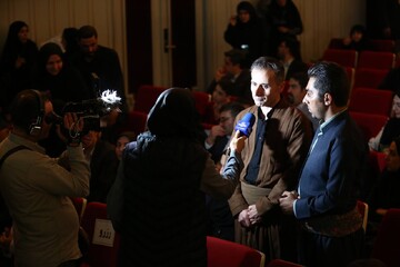 آیین گرامیداشت روز «کتاب، کتابخوانی و کتابدار» و معرفی برگزیدگان نخستین دوره «هم‌خوان؛ نشان کتابخانه عمومی ایران»