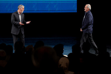 آیین گرامیداشت روز «کتاب، کتابخوانی و کتابدار» و معرفی برگزیدگان نخستین دوره «هم‌خوان؛ نشان کتابخانه عمومی ایران»