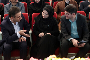 آیین گرامیداشت روز «کتاب، کتابخوانی و کتابدار» و معرفی برگزیدگان نخستین دوره «هم‌خوان؛ نشان کتابخانه عمومی ایران»