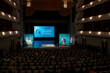 آیین گرامیداشت روز «کتاب، کتابخوانی و کتابدار» و معرفی برگزیدگان نخستین دوره «هم‌خوان؛ نشان کتابخانه عمومی ایران»