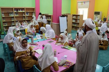 امام جمعه عالیشهر بر تقویت فرهنگ مطالعه در میان دانش‌آموزان تأکید کرد