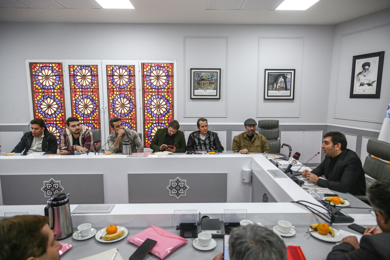 نشست مطبوعاتی سرپرست ادارهکل کتابخانههای عمومی استان قم برگزار شد