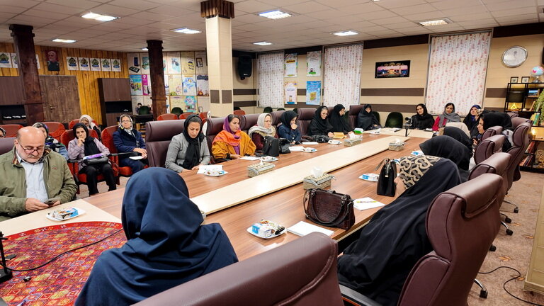 کتاب، ابزاری برای شکلگیری هویت و مهارت اجتماعی است