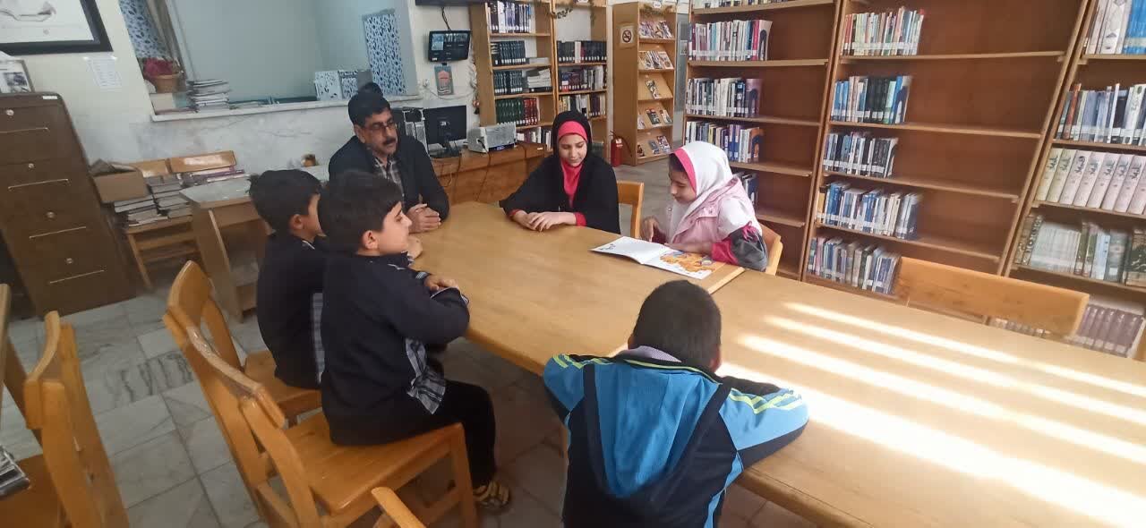 زنگ کتابخوانی در استان مرکزی به صدا درآمد