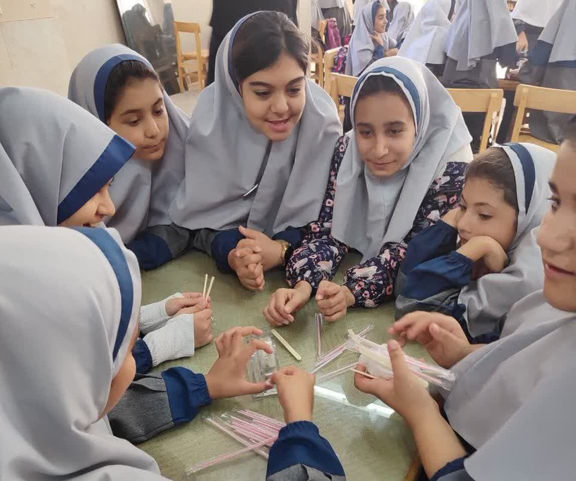 زنگ کتابخوانی در استان مرکزی به صدا درآمد