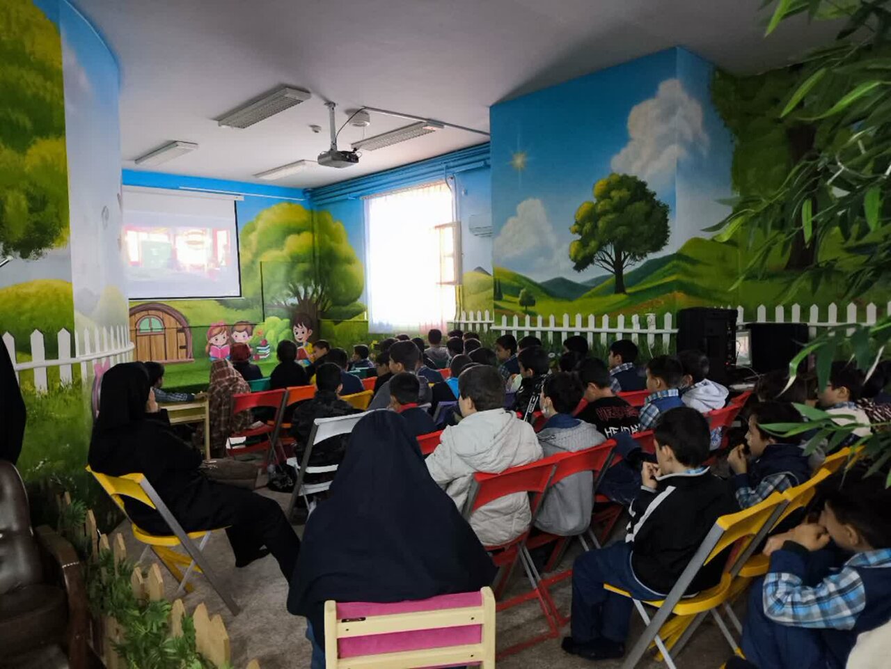 زنگ کتابخوانی در استان مرکزی به صدا درآمد