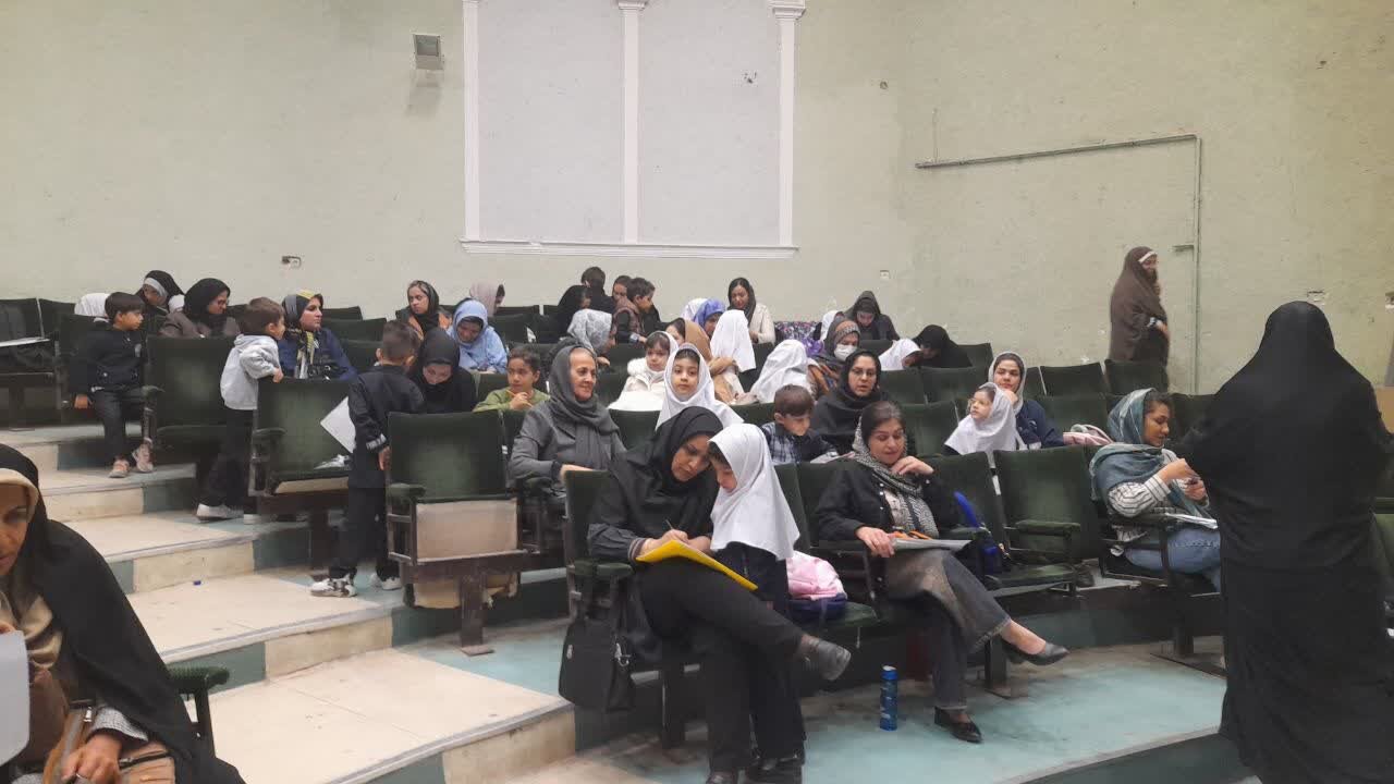 کتابخانه‌های عمومی استان مرکزی صحنه همدلی، آموزش و خلاقیت فرهنگی