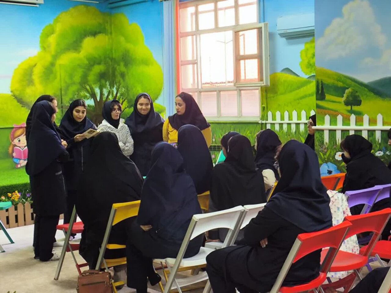 کتابخانه‌های عمومی استان مرکزی صحنه همدلی، آموزش و خلاقیت فرهنگی