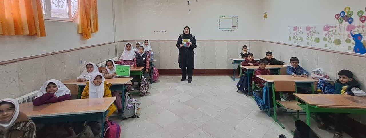 همدلی خانوادهها و دانشآموزان در کتابخانههای عمومی استان مرکزی