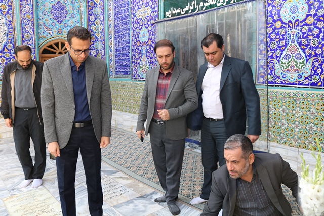 تجدید میثاق کارکنان ادارهکل کتابخانههای عمومی استان سمنان با شهدا