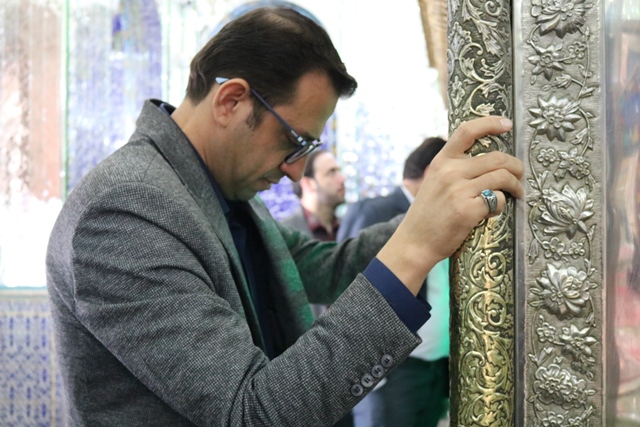 تجدید میثاق کارکنان ادارهکل کتابخانههای عمومی استان سمنان با شهدا