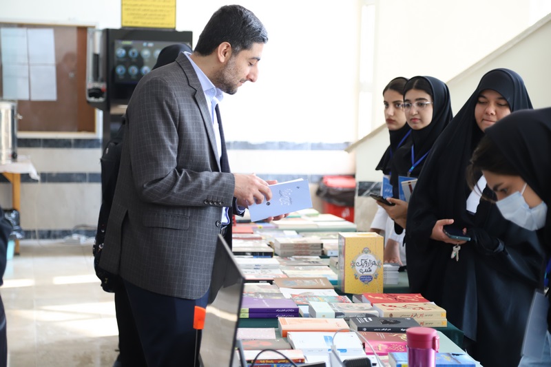 آموزشهای سنتی کافی نیست؛ دانشجویان باید مهارتهای ارتباطی و ترویجی بیاموزند