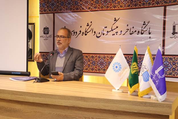 محفل ادبی کتاب، کتابخوانی و کتابدار با حضور شاعران استان خراسان رضوی برگزار شد