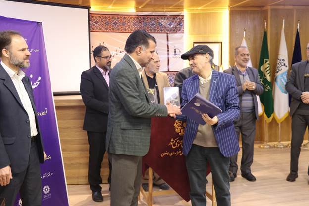 محفل ادبی کتاب، کتابخوانی و کتابدار با حضور شاعران استان خراسان رضوی برگزار شد