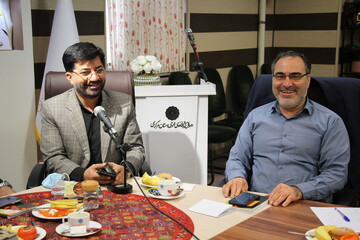 نشست کمیسیون فرهنگی، اجتماعی و ورزشی شورای اسلامی شهر اراک در کتابخانه