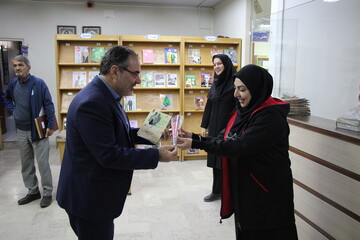 نشست کمیسیون فرهنگی، اجتماعی و ورزشی شورای اسلامی شهر اراک در کتابخانه