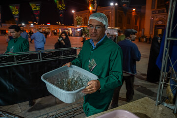حضور کتابداران در چایخانه آستان