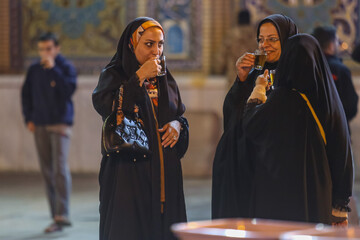 حضور کتابداران در چایخانه آستان