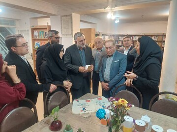 بازدید معاون وزیر فرهنگ و ارشاد اسلامی از دو کتابخانه عمومی پایتخت کتاب ایران