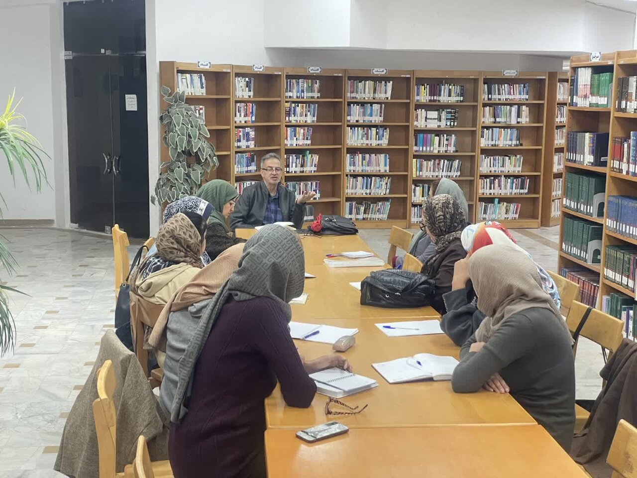 هفته کتاب؛ بهانهای برای تلاش مضاعف در ترویج فرهنگ کتابخوانی