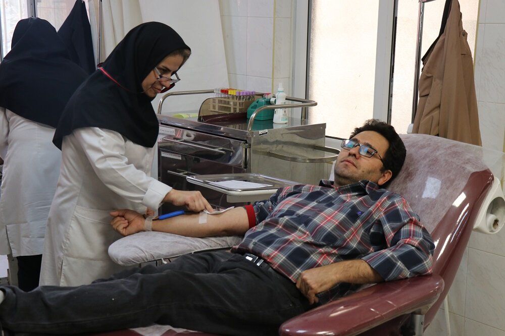 پویش اهدای خون در کتابخانه‌های عمومی استان اردبیل اجرا شد