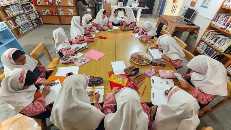 رونق کتاب و کتابخوانی در کتابخانههای عمومی استان مرکزی