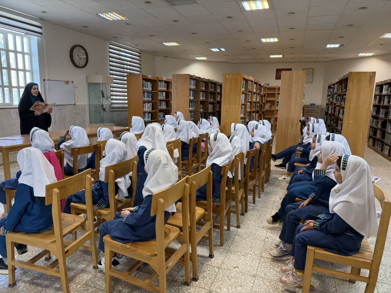 رونق کتاب و کتابخوانی در کتابخانههای عمومی استان مرکزی