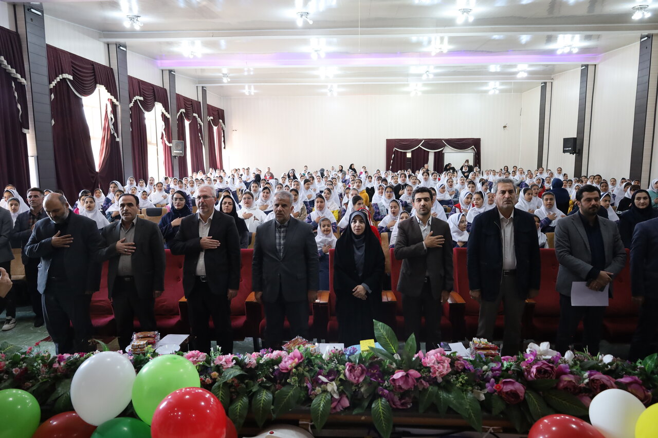 ویژه برنامه «کتابستان مدرسه» میزبان دانشآموزان ارومیهای شد